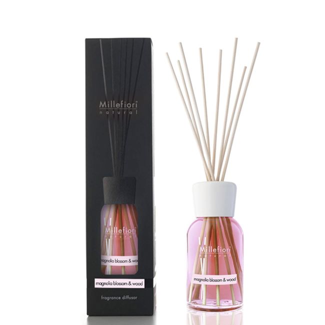[10x points on the 25th] MILLEFIORI Reed diffuser NATURAL series Magnolia (Blossom &amp; Wood) M size 250ml MAGNOLIA BLASSOM &amp; WOOD [Next day delivery available_Closed] [Popular brand gift birthday present] [D]