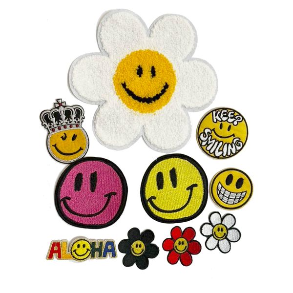 Patch Applique Assortment Iron Embroidery Sequins Decor Wappen Flush (Smile), Multi*, Smile