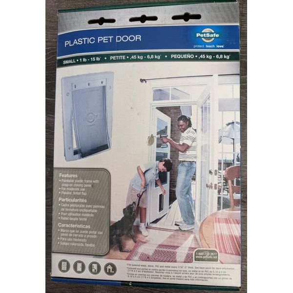 PETSAFE Plastic Pet Door # HPA11-10966  Small 1-15 lbs. NEW OPEN BOX