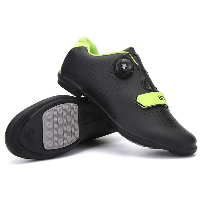 Non cleat clearance cycling shoes