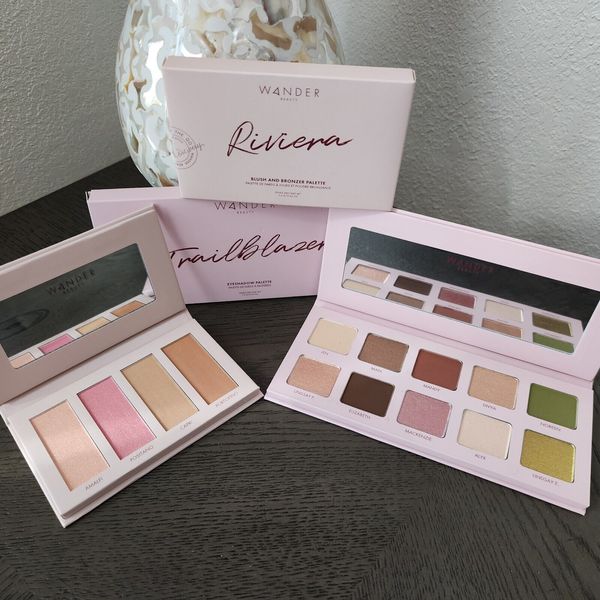 Wander Beauty TRAILBLAZER Eyeshadow Palette & RIVERA Blush & Bronzer Palette