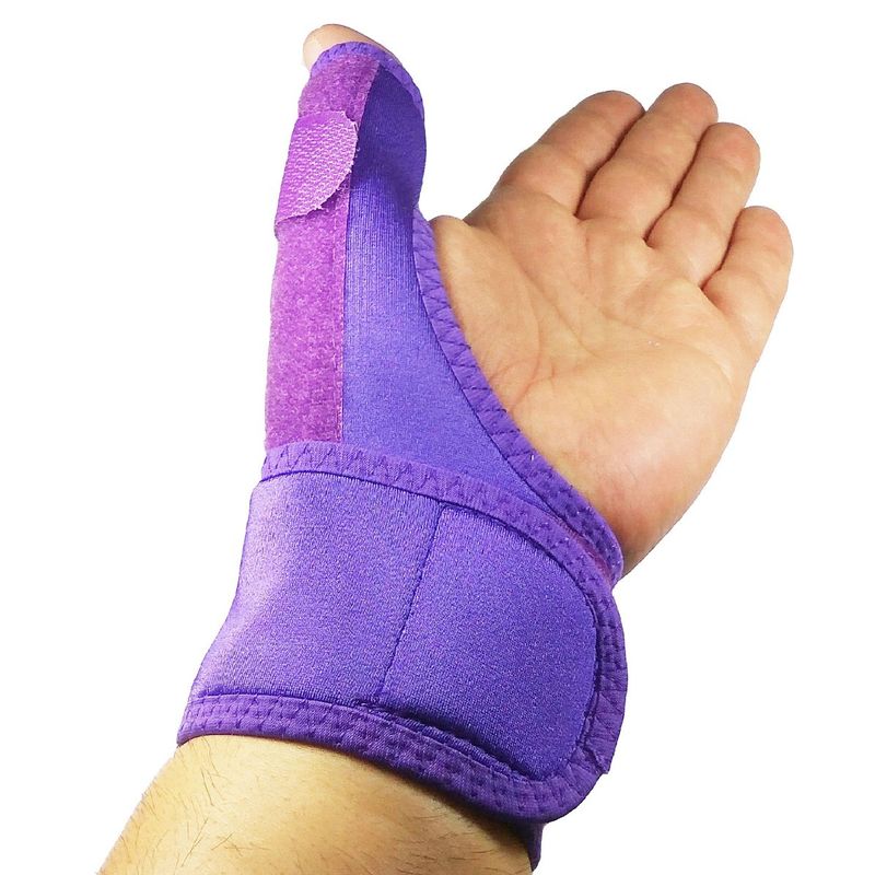 Calcio - Supporti Per Mano E Polso / Sostegni Per