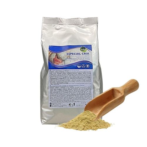 Especial Cria 1kg BY Orniluck - Bird Protein Concentrate Growth Formula, Designed for Lipochromic Canaries and Mosaic Canaries, with Vitamins, Amino Acids and Detox Support for Breeding Birds