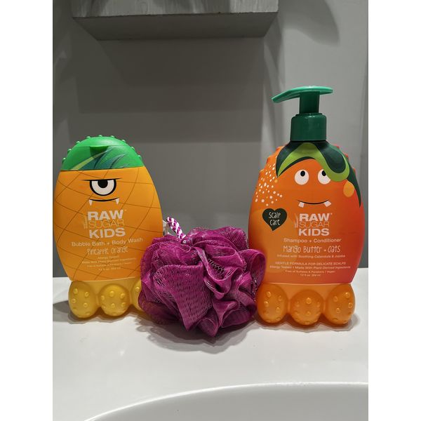 Kids Bundle by Raw Sugar : (1) 2-in-1 Mango Butter + Oats Shampoo & Conditioner, (1) Pineapple + Orange Bubble Bath & Body Wash 12 oz Each (Pack of 2) + Loofah.