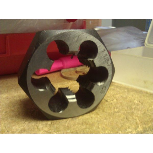 1 1/8"-7 CARBON STEEL HEXAGONAL RE-THREADING DIE
