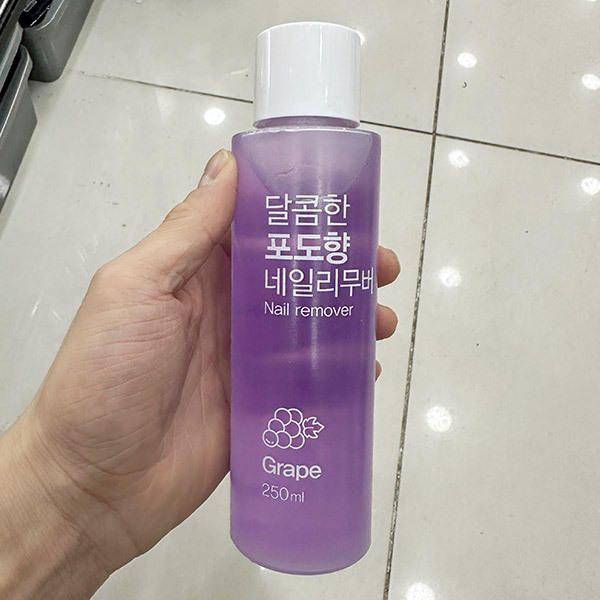 Fruit Nail Remover Sweet Grape Scent 250ml 1018501