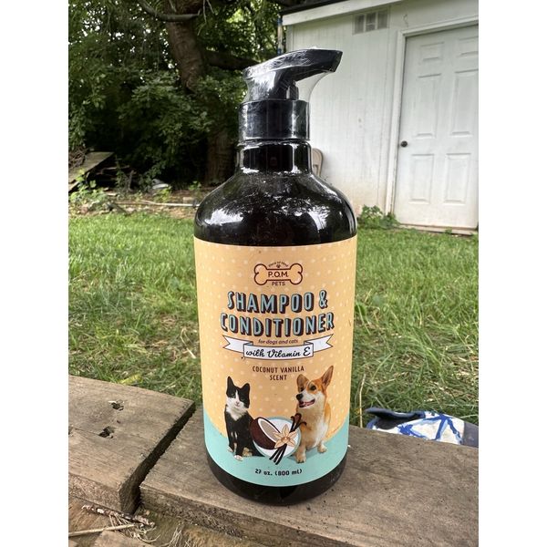 P.O.M. Pets Shampoo & Conditioner Coconut Vanilla Scent With Vitamin E - 27oz