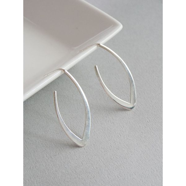 Silver) Silver Hook Earrings