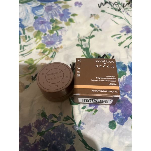 Becca Under Eye Brightening Corrector (Medium) .15oz/4.5g NIB