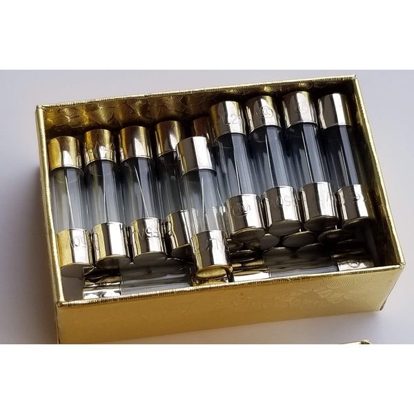 Fuses - 26 Pack - Christmas Holiday Lights C9 C7 5 Amp 125 Volt