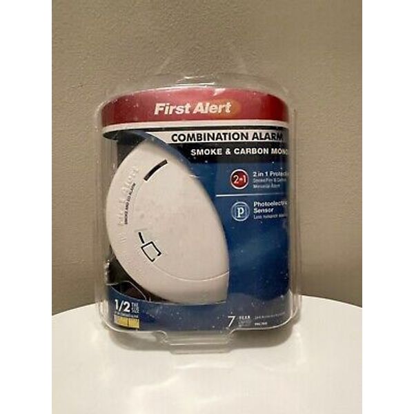 First Alert 2 in 1 Wireless Smoke Detector and Carbon Monoxide Alarm Combo.NIB