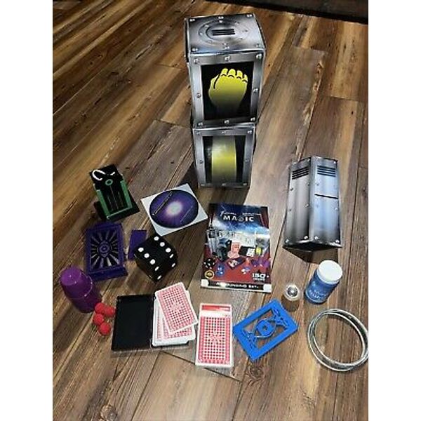 Fantasma Magic Astounding Magic Trick Playset -Pre Owned- All Tricks Included