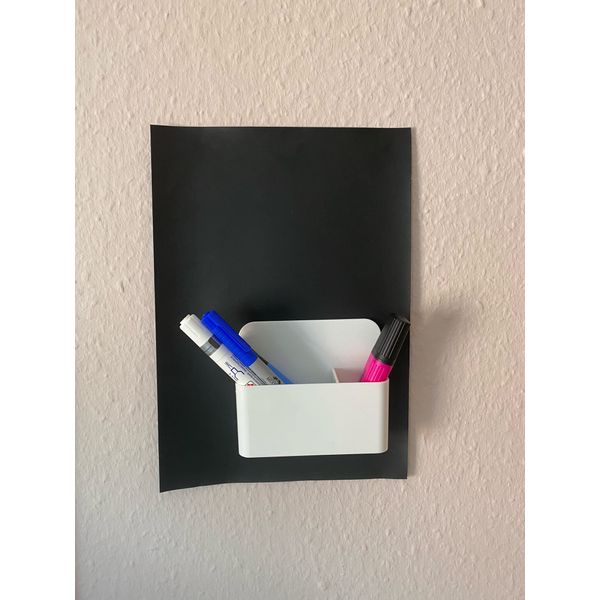 TESTSIEGER l BUNTE Magnetfolie magnetische PVC-freie Magnet Schreibtafel Folie | Testnote 1,4 | beschreibbar zuschneidbar | Rückseite selbstklebend | inkl.Kreidestift (blau, DIN A4 (21x29,7cm))