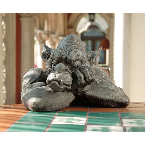 Design Toscano Goliath the Gargoyle Sculpture