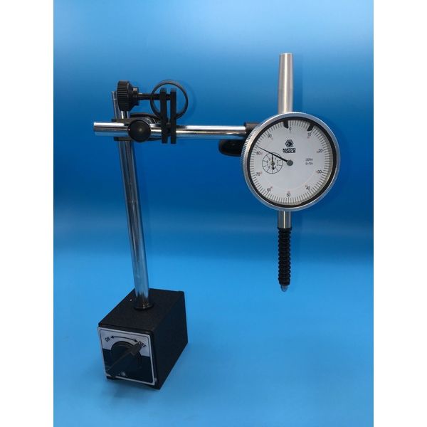 MATCO Dial Indicator set with switchable magnetic base and hard case DIM107
