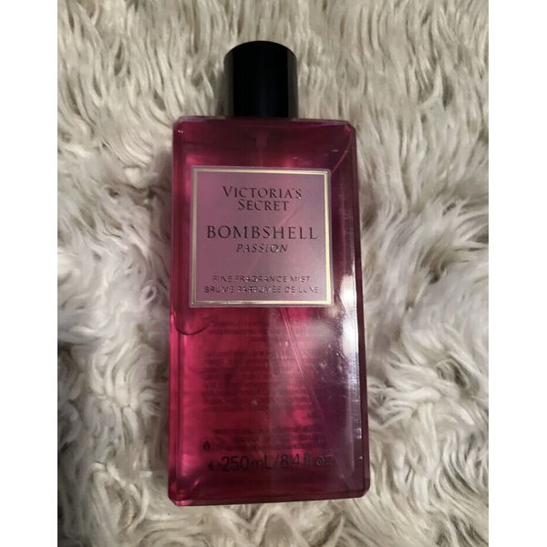 VICTORIA'S SECRET BOMBSHELL PASSION BODY MIST 8.4 FL OZ