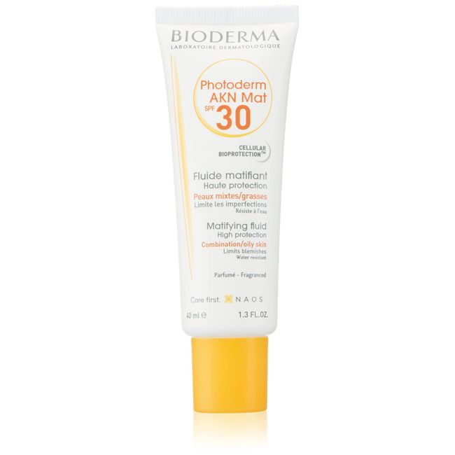 Bioderma Photoderm AKN Mat SPF 30 Akne Eğilimli Ciltler İçin Pürüzsüzleştirici Etkili ve Çok Yüksek Koruma Sağlayan Güneş Koruyucu 1 Paket(1 x 40 ml)