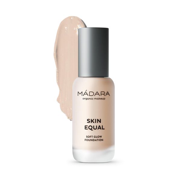 MÁDARA Organic Skincare | Skin Equal Soft Glow Foundation SPF15#10 PORCELAIN - 30ml, Leichte Mineralfoundation, Longwear, Natürlich strahlendes Hautfinish und regulierbare Deckkraft, Vegan