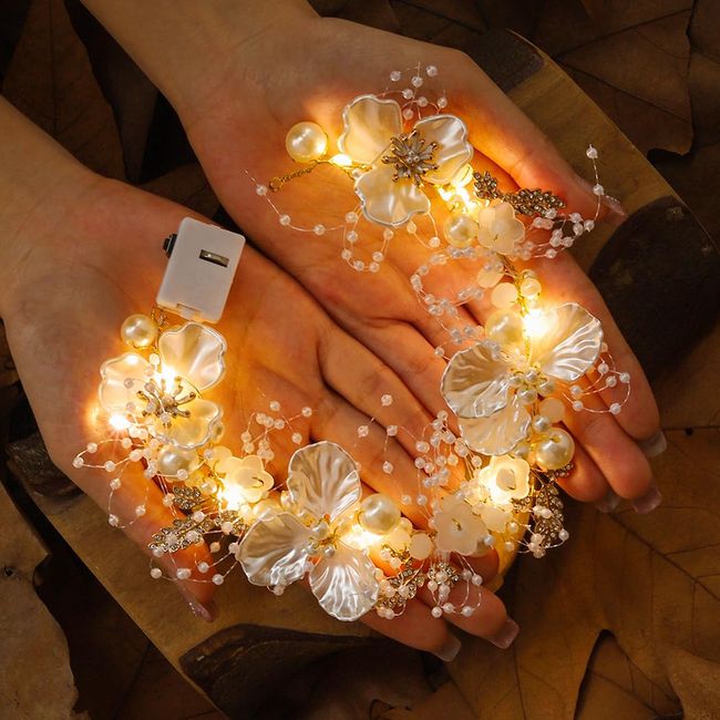 Vakkery Haarschmuck Hochzeit Blumen LED Blumenkranz Haare Leuchtende Kopfschmuck Kommunion Braut Haarschmuck Party Festival für Frauen und Mädchen (Perlen)