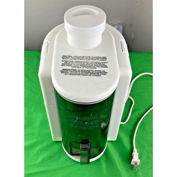 Hamilton Beach Health Smart Juice Extractor CJ08 Electric Juicer Model 67150