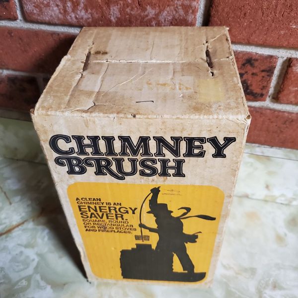 Vintage Chimney Brush In Box 6”. Made in U.S.A. New in open Box. PLS READ