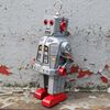 Freak Scene Space Robot Medium Size Tin Robot Grey