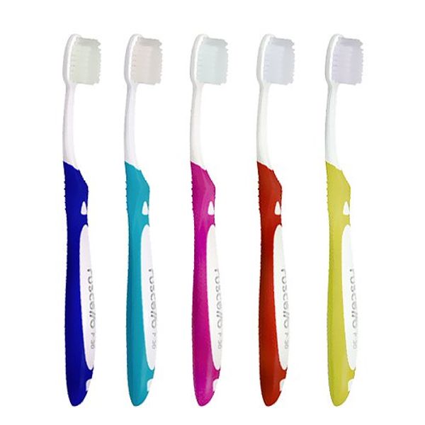 GC Lucello P-30 Grappo Toothbrush, 1 Piece [Cap Included]