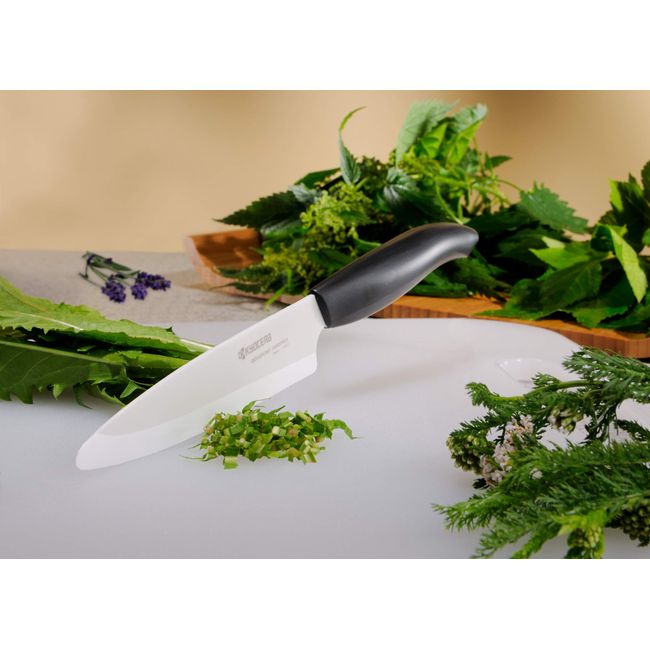 KYOCERA > The multi-purpose starter set ultra-sharp ceramic santoku knife  and peeler