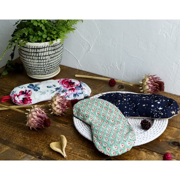 Natural Materials, Salt Power, Warm with the Power of Mung Beans, Salt Eye Pillow, Hedgehog, Green, Large, 11.4 x 5.1 x 0.6 inches (29 x 13 x 1.5 cm), Wrap Your Eyes Tightly, Relax with the Scent of Cypress, Moisturizing Cotton on the Skin Surface, Made i