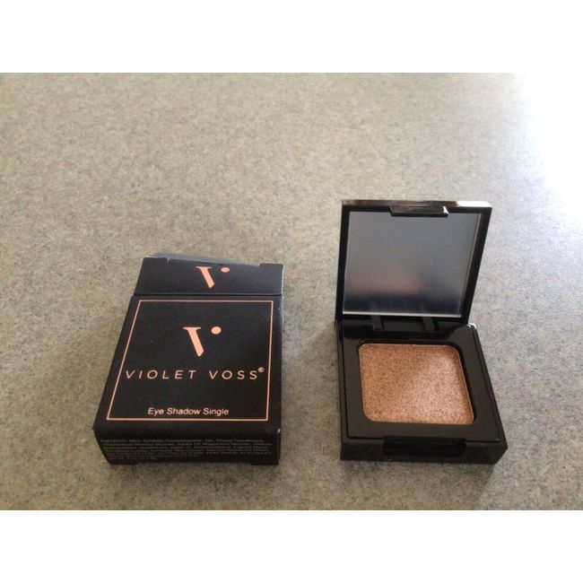 VIOLET VOSS Single Eyeshadow in BARE IT ALL 0.06 oz NEW in Box