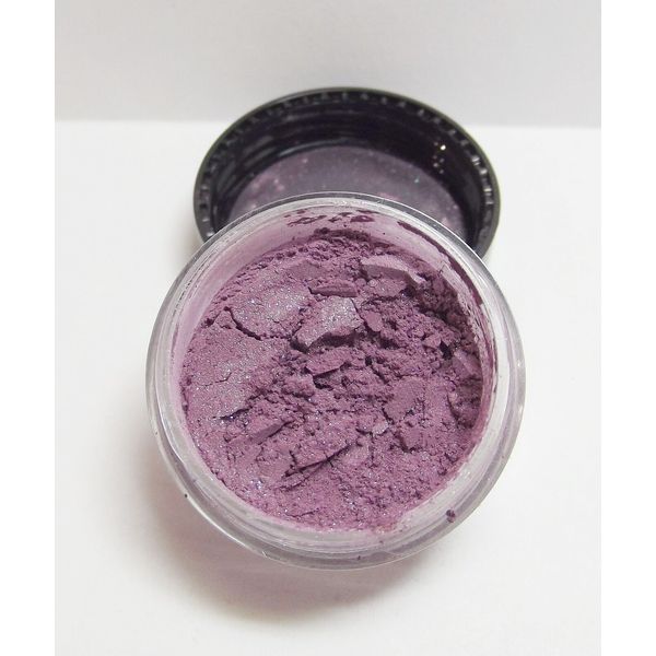 Pretty Girl Loose Mineral Eye Shadow:  Plums