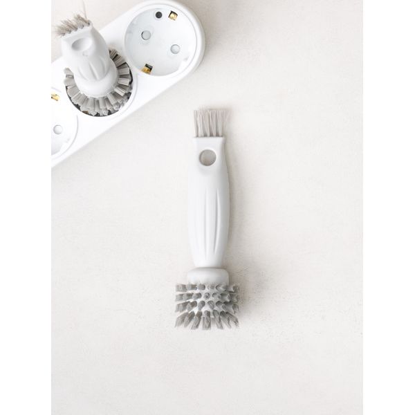 outlet cleaning brush