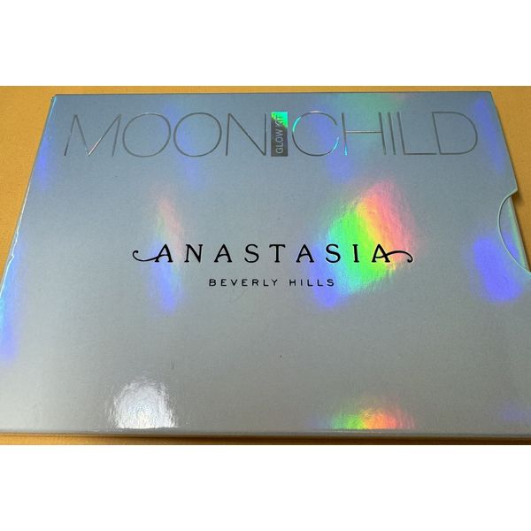 Anastasia Beverly Hills Moonchild Glow Kit Palette / New