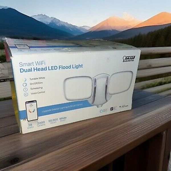 Feit Electric SMART Switch Hardwired LED White Security Floodlight New