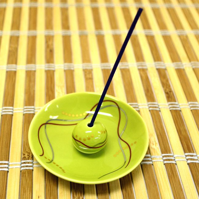 Arita Ware Japanese Modern Taste Incense Plate “Hana Kanzashi [Fresh Green]” # 3191<BR> [Incense holder] [Pottery] [Incense plate] [Made in Japan] [Kunjudo] [Japanese modern] [Arita ware] [Japanese style] [Japanese pattern] [Japanese modern] [Classical pa