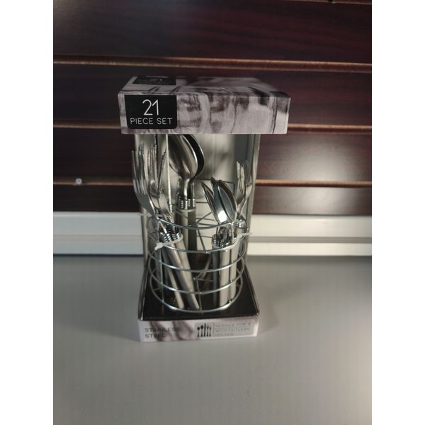 Service for 4 with cutlery holder