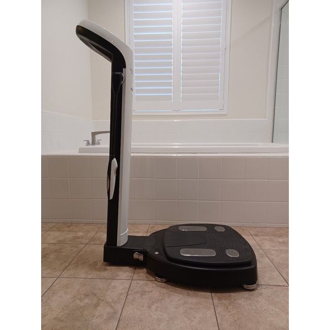 InBody 570 Body Composition Analyzer with Printer and cleaning