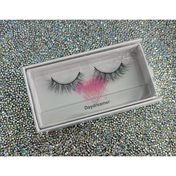 “Daydreamer” mink lashes