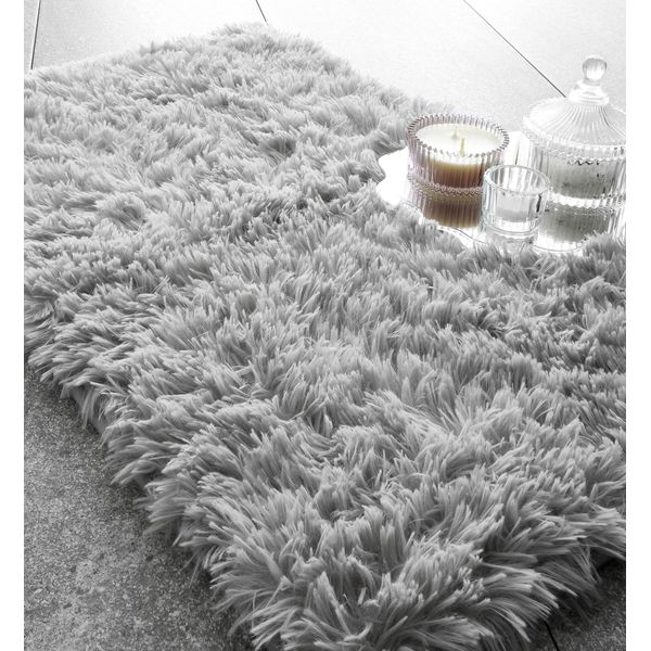 Catherine Lansfield Cuddly 50x80cm Bath Mat Silver