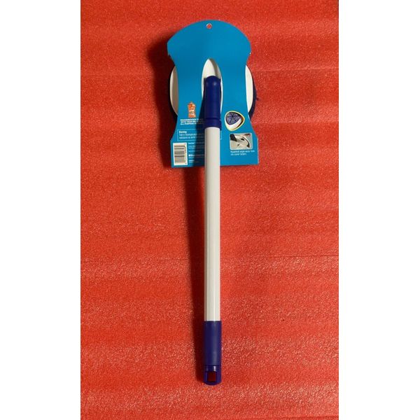 Mr. Clean Tub & Tile Scrubber with Extendable Handle up to 28 Inch