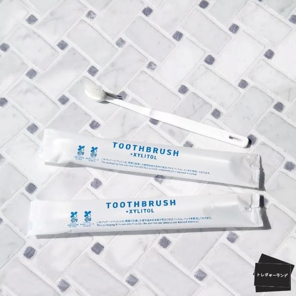 Feed Co., Ltd. Commercial Use, Made in Japan, Disposable Toothbrush with Toothbrush (Xylitol) x 100 Pieces | Hotel Amenities