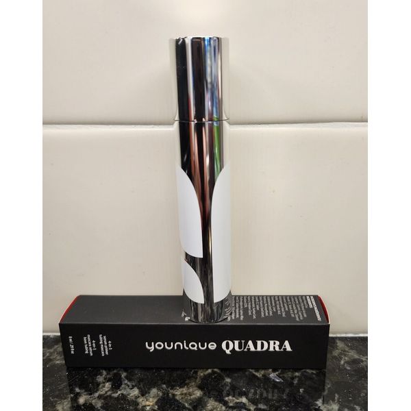 Younique NEW QUADRA 4 In 1 Lash Primer Serum Tubing Black Mascara MSRP $55