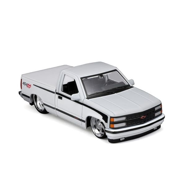 1:24 Scale Diecast Model Car Compatible with Maisto 1993 Chevrolet 454 SS Pickup Truck White Maisto Desige Mijo Exclusives 32550