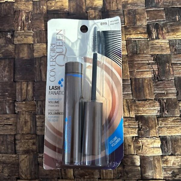 COVERGIRL Queen Collection Lash Fanatic Waterproof Mascara Q115 VERY BLACK nip