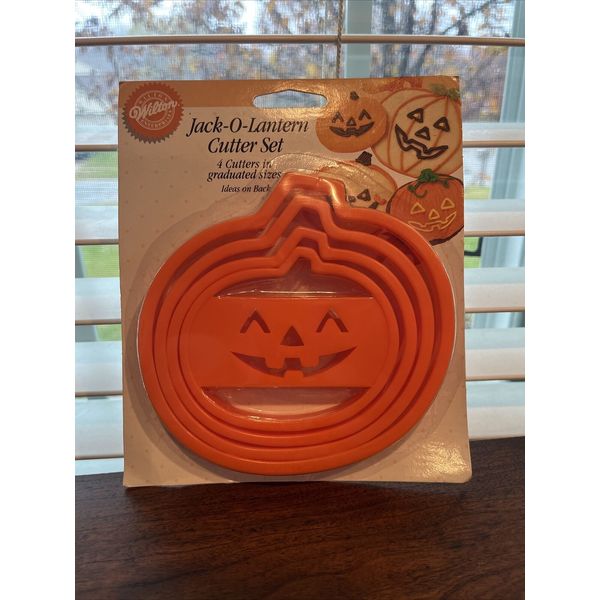 NEW Wilton Jack o Lantern Pumpkin Halloween Cookie Cutter Jello Mold 1994 G1