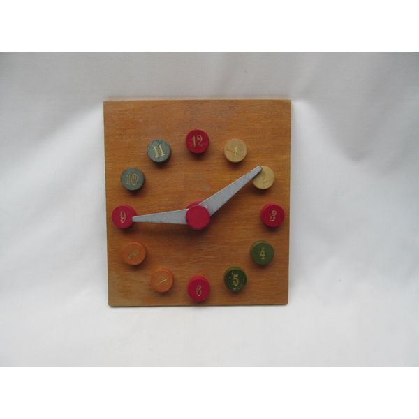 Vintage retro wooden teaching clock tell the time clock