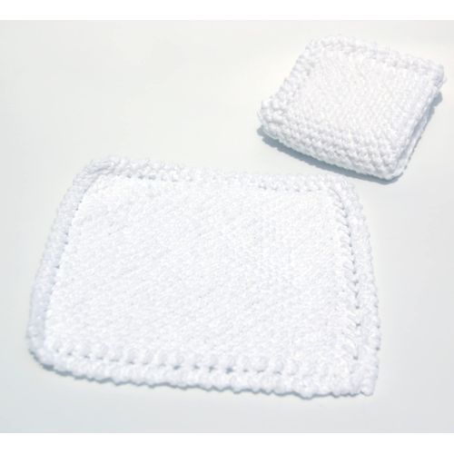 100 percent cotton white washcloths. Handmade in classic style (Set of 2)