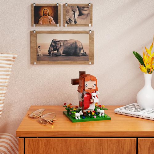 VONADO Jesus Building Block Set, The Shepherd God Little Jesus Building Toy, Bible Story Jesus Figures with LED Light，Easter, Christmas, Christian Gift for Adults and Kids Age 6+(324PCS)