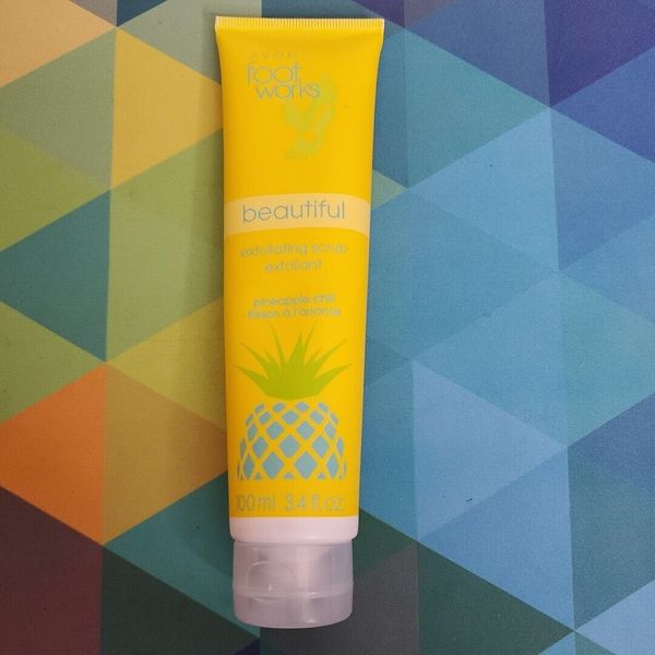 Avon Foot Works Beautiful Pineapple Chill Exfoliating Scrub 3.4oz.NEW Sealed