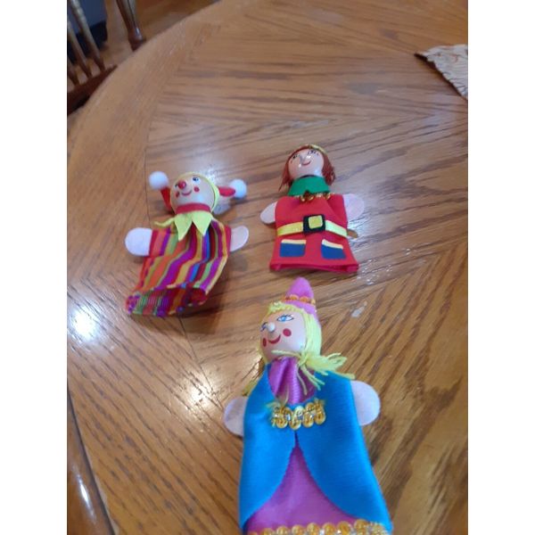 Vintage Finger Puppets Wood 1960s Creative Playthings Clown,gueen And King